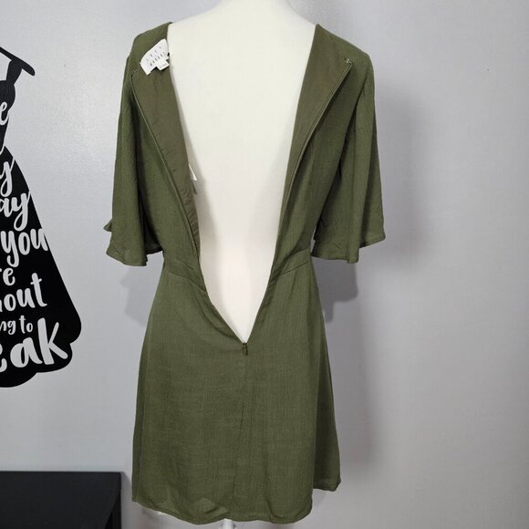 Lost & Wander Baja New Tie Waist Flutter Short Sleeve V Neck Olive Dress - Picture 7 of 12